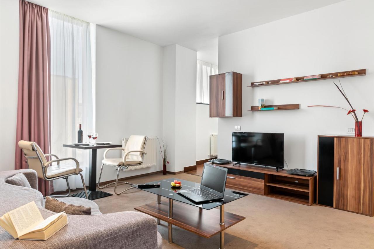 Uni88 Apartments Бухарест Экстерьер фото