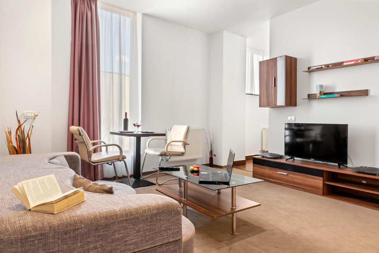 Uni88 Apartments Бухарест Экстерьер фото
