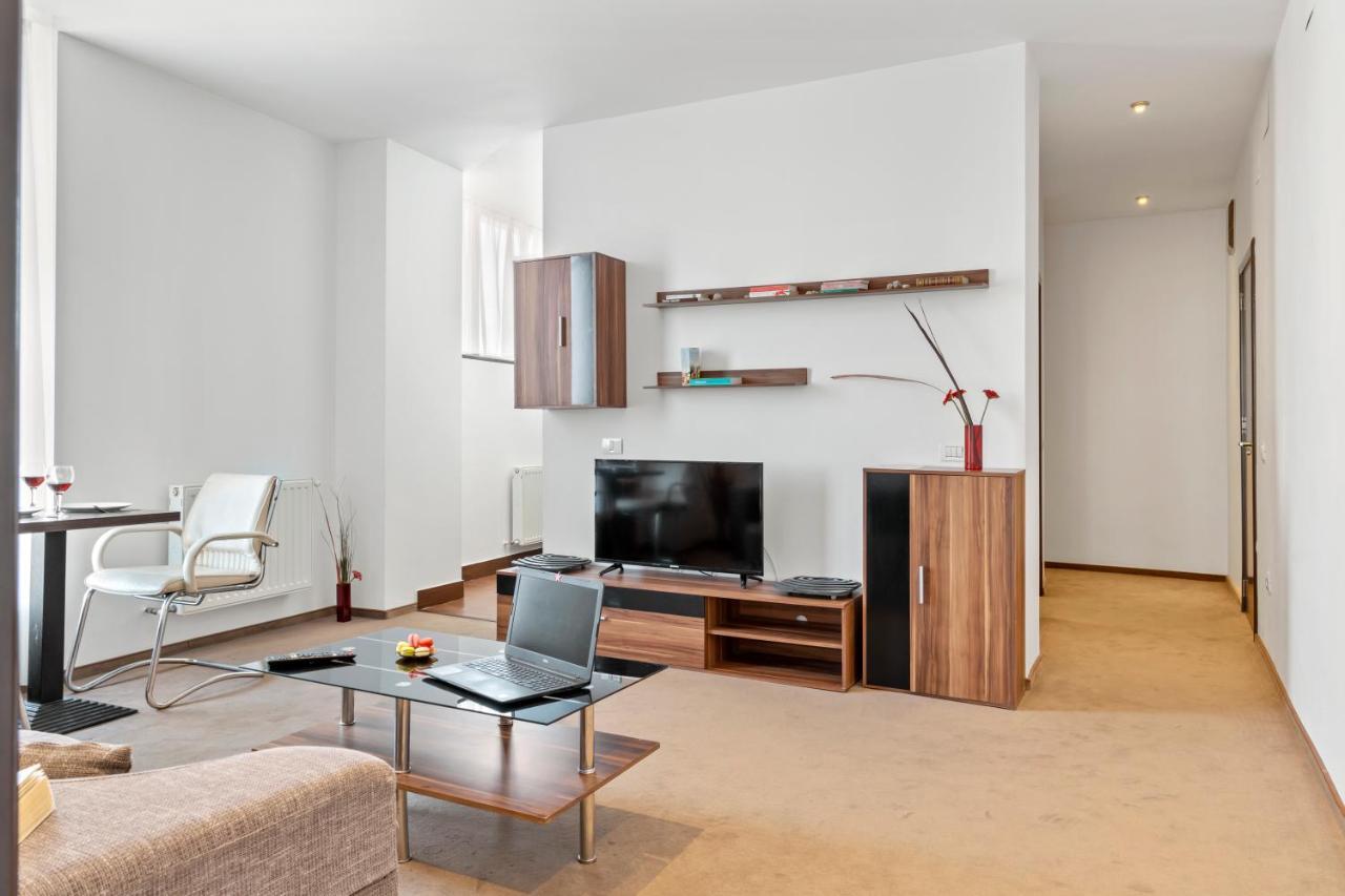 Uni88 Apartments Бухарест Экстерьер фото
