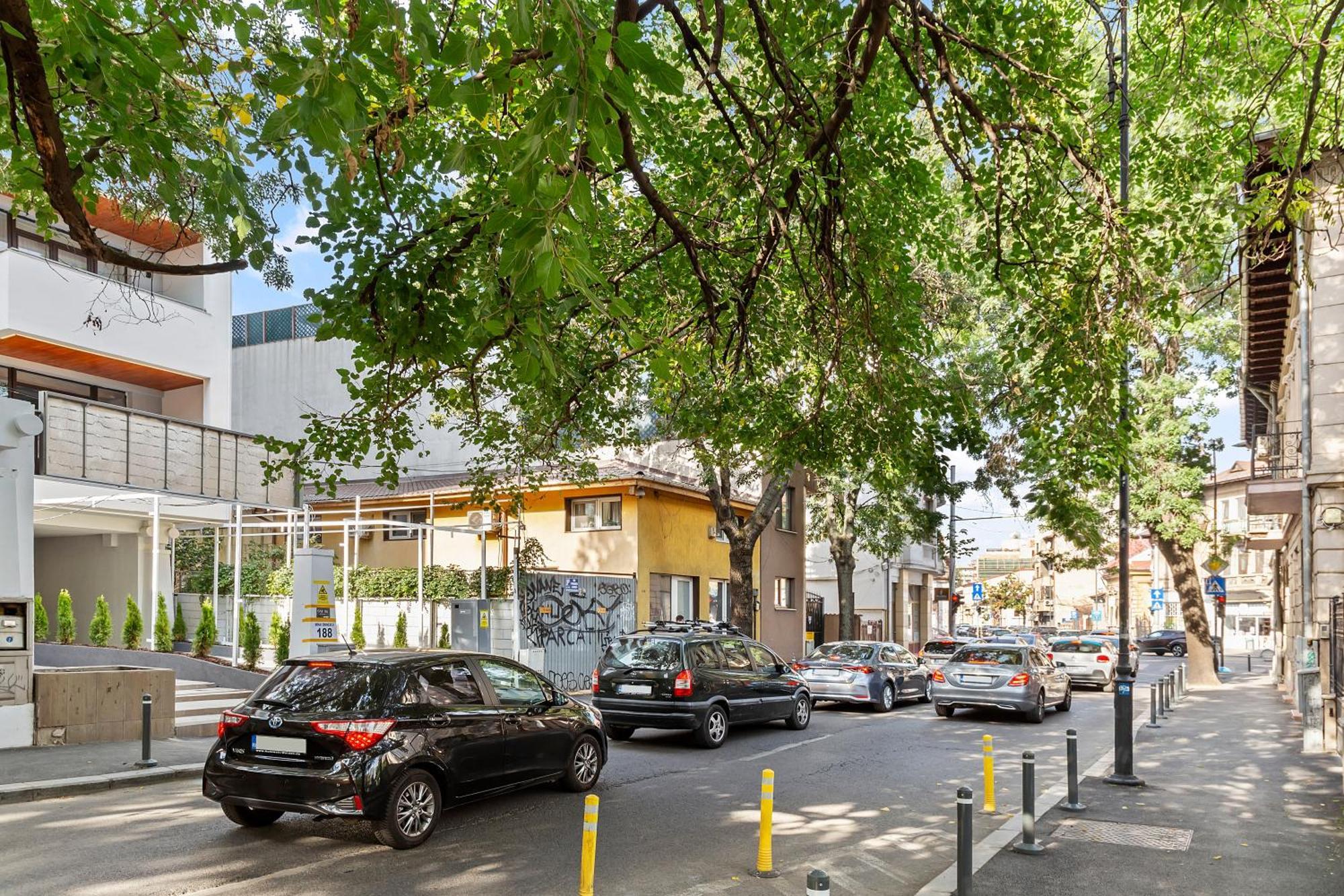 Uni88 Apartments Бухарест Экстерьер фото